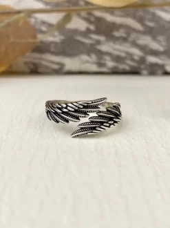 Angel Wings Adjustable Ring