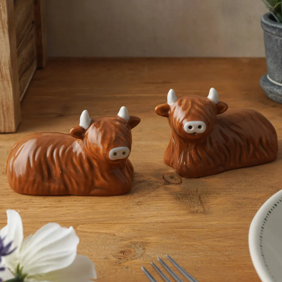 Bramble Farm Highland Cow Salt & Pepper Shakers In Gift Box