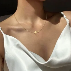 Dainty Cross Bracelet