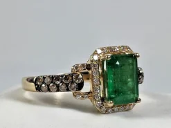 Effy Genuine Emerald and Diamond Halo Ring 14K Gold-Pre-owned