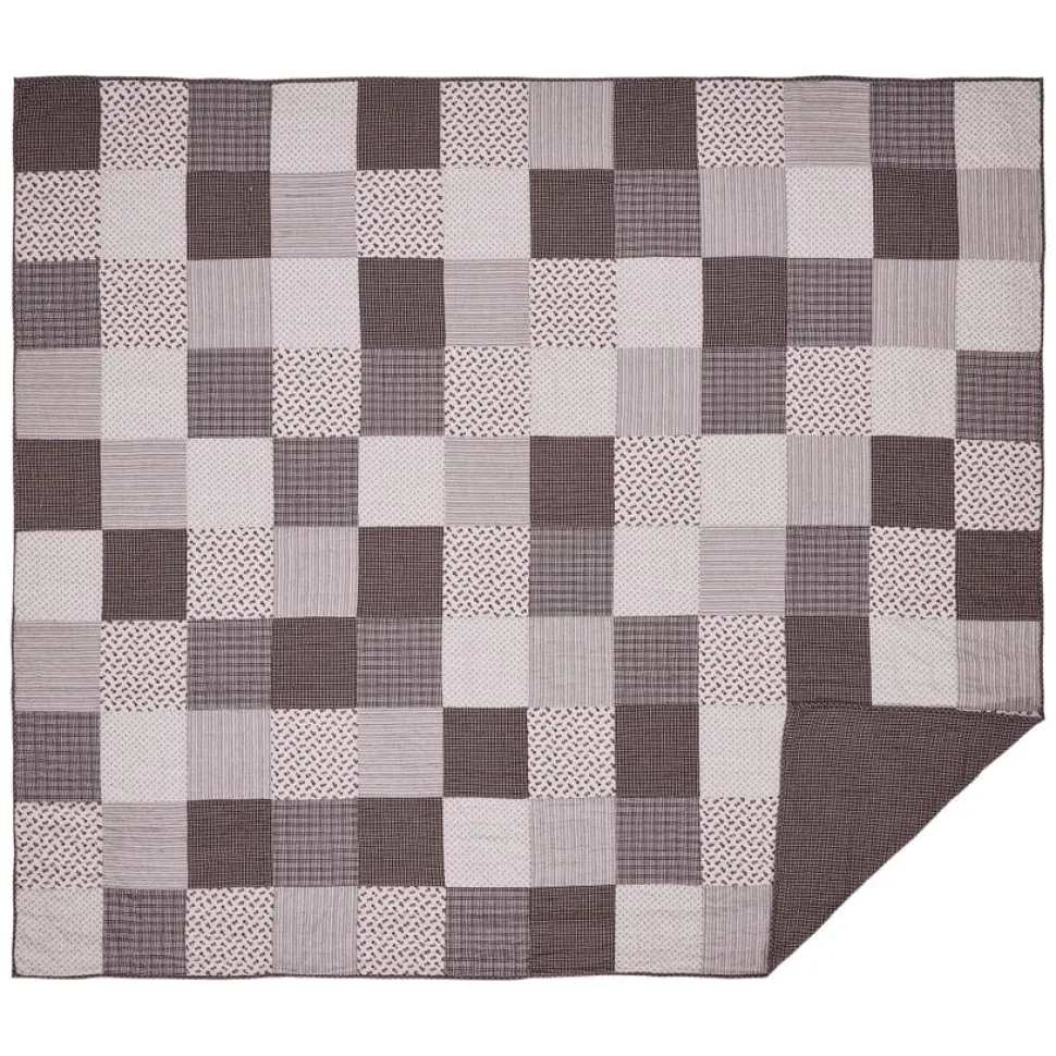 Florette Patchwork French Country Farmhouse Quilt Collection