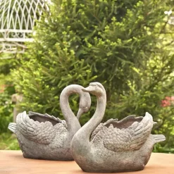 Magnesium Swan Planters Set of 2