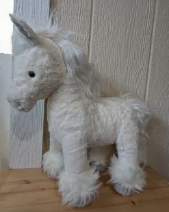 Plush Horses Med Size Realistic Very Cute!