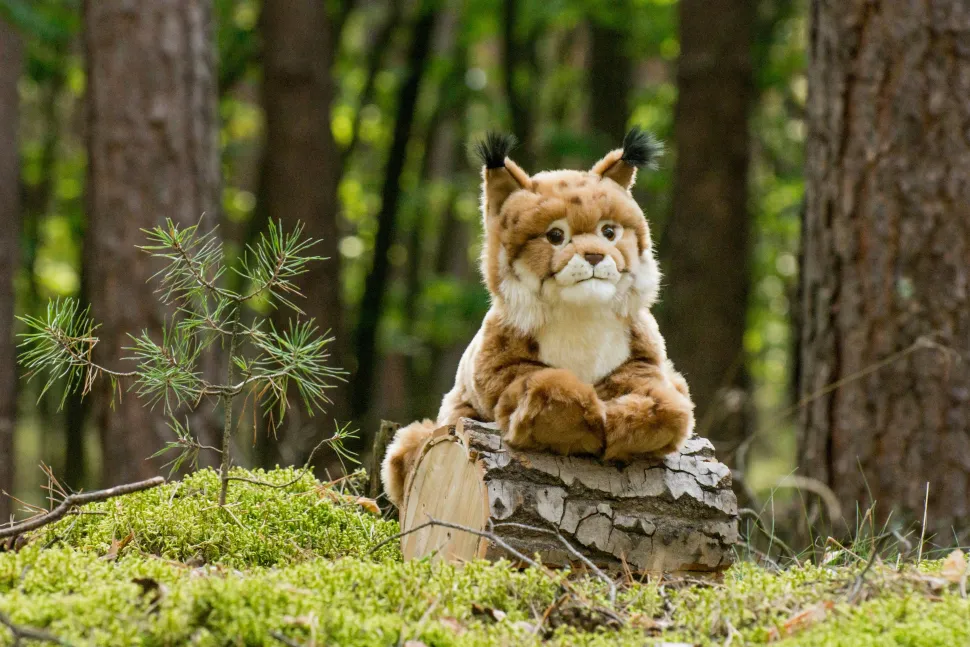 Plush Lifelike Lynx Lying 45 cm by Teddy Hermann