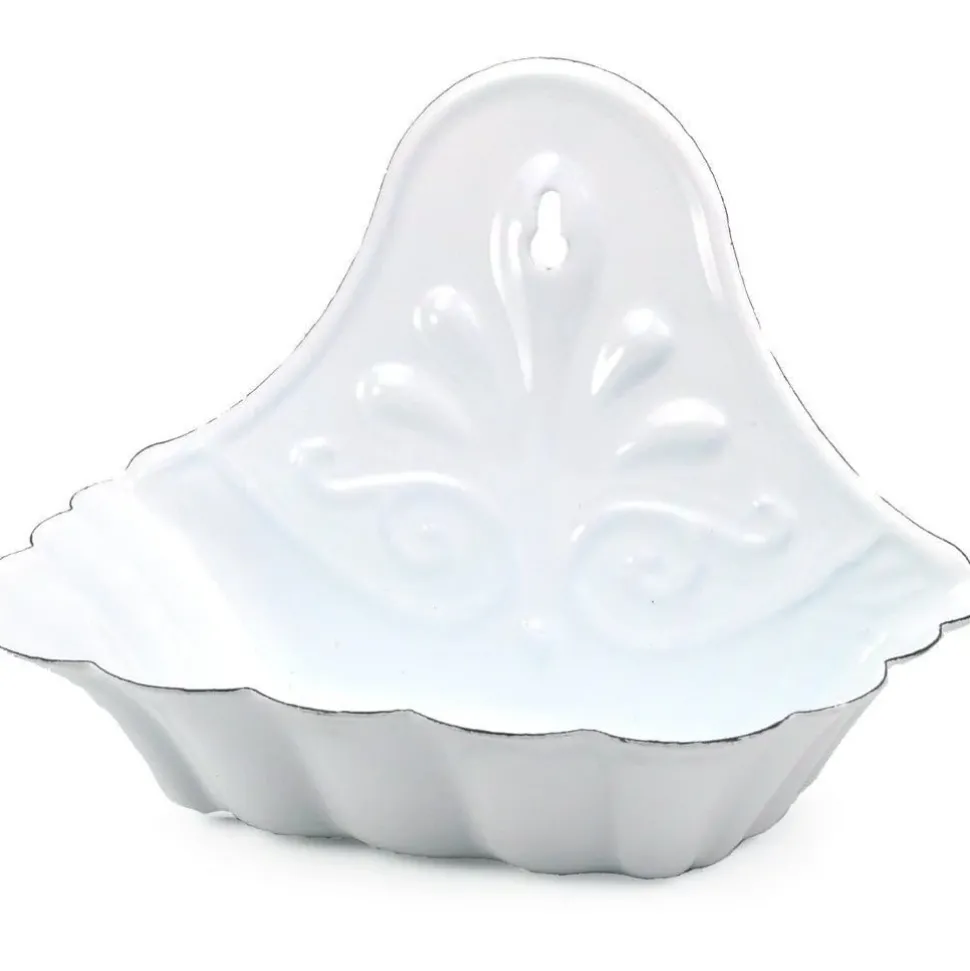 Vintage Country Chic: Scalloped White Metal Soap Dish