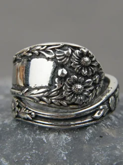 Vintage Daisy Spoon Ring